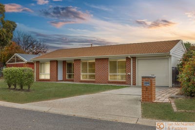 /international/au/1-merrett-gardens-gordon-act-151204620/