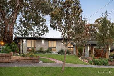/international/au/8-milton-close-warrandyte-vic-152530612/