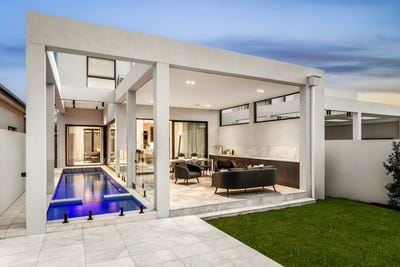 /international/au/83-banksia-road-greenacre-nsw-148546380/?lang=pt