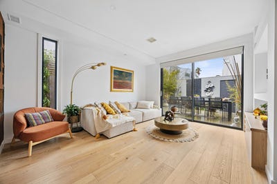 /international/au/3-9-bay-street-parkdale-vic-151179452/