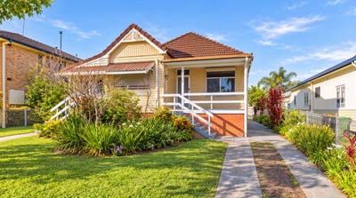 /international/au/1-2-122-turf-street-grafton-nsw-152653236/