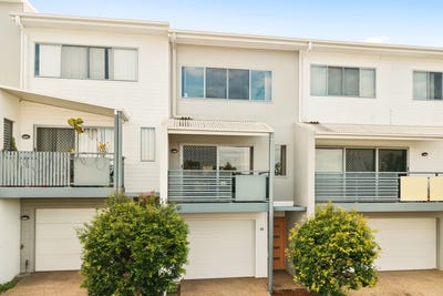 /international/au/40-30-taylor-place-mackenzie-qld-148648260/