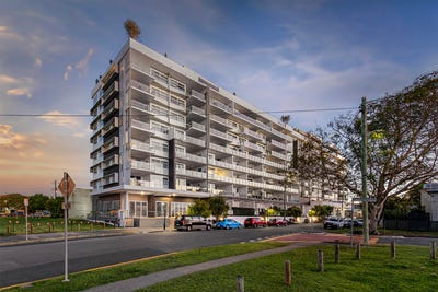 /international/au/211-100-holdsworth-street-coorparoo-qld-148507984/?lang=en