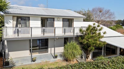 /international/au/12-palm-court-rangeville-qld-148594556/?lang=id