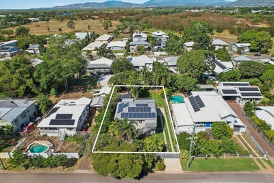 /international/au/44-queens-road-hermit-park-qld-151321424/