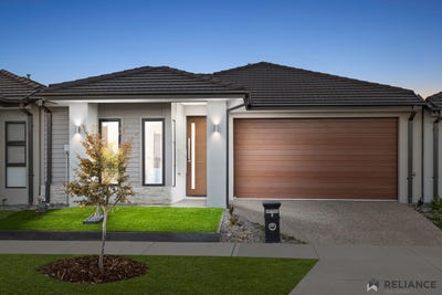 /international/au/7-waterfern-street-fraser-rise-vic-148433292/