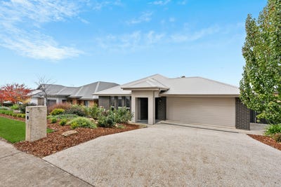 /international/au/17-barker-road-mount-barker-sa-151384420/