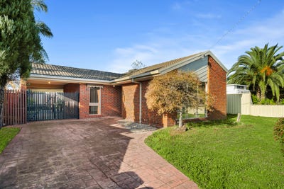 /international/au/7-marsden-court-mill-park-vic-151502316/