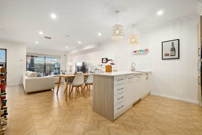 /international/au/29-363-mirrabei-drive-moncrieff-act-151055688/