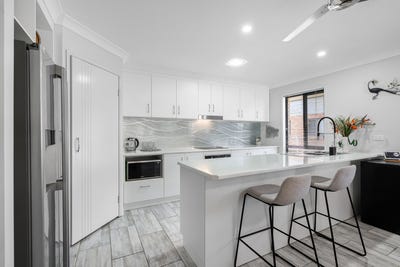 /international/au/8-daniel-street-lota-qld-148600880/?lang=zh-cn