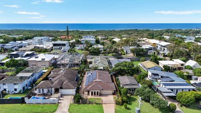 /international/au/12-third-avenue-coolum-beach-qld-151117444/