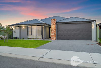 /international/au/10-blossom-parkway-henley-brook-wa-151051280/