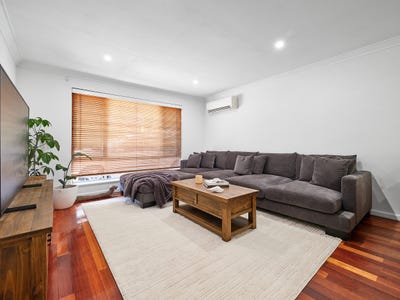 /international/au/17-duke-street-karrinyup-wa-148706164/