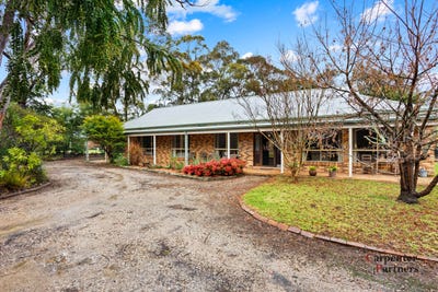 /international/au/8-parklands-glade-balmoral-nsw-151332116/