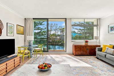 /international/au/202-2-hollingworth-street-port-macquarie-nsw-152373780/