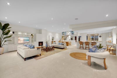 /international/au/28-sobraon-street-sunrise-beach-qld-152361424/