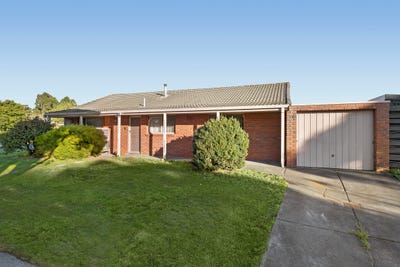 /international/au/1-12-endeavour-drive-cranbourne-vic-151513944/