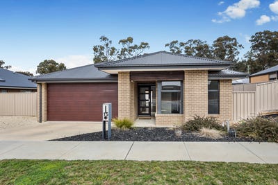 /international/au/15-woodman-drive-mckenzie-hill-vic-148692716/