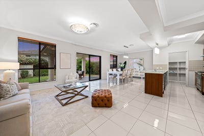 /international/au/41-kookaburra-circuit-rochedale-qld-148375176/