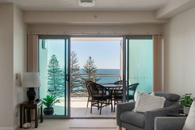 /international/au/703-185-redcliffe-parade-redcliffe-qld-151398824/