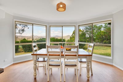 /international/au/22-hunter-street-boonah-qld-152620332/
