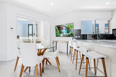 /international/au/4-20-chelsea-avenue-broadbeach-qld-148684092/?lang=en