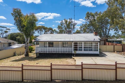 /international/au/29-perina-way-northam-wa-152588020/