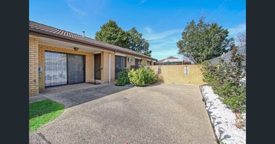 /international/au/2-396e-ross-circuit-lavington-nsw-150645368/
