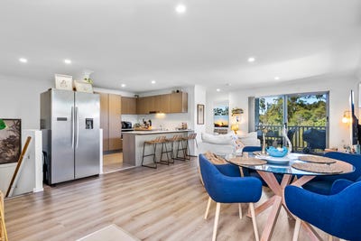 /international/au/8-1-tilbury-rise-upper-coomera-qld-148632740/?lang=id