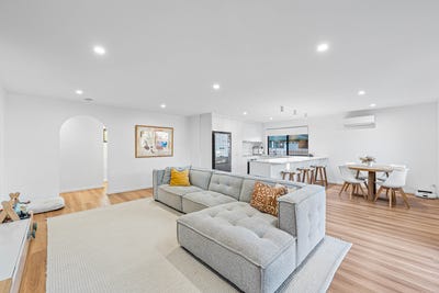 /international/au/2-5-bottlewood-court-burleigh-waters-qld-151411572/