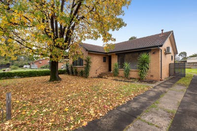 /international/au/81-armata-crescent-frankston-north-vic-151356208/