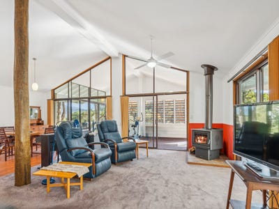 /international/au/402-bowraville-rd-bellingen-nsw-148385248/