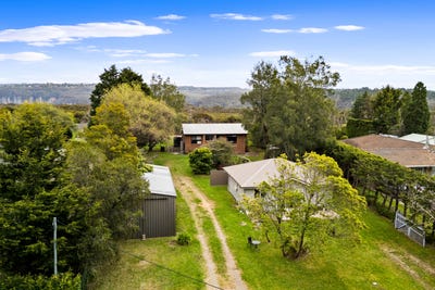 /international/au/149-tableland-road-wentworth-falls-nsw-152328480/