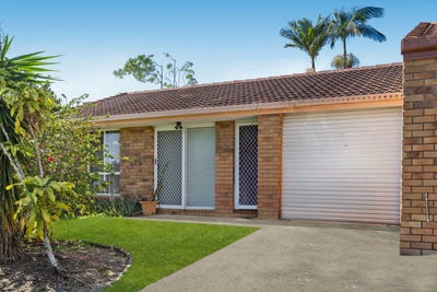 /international/au/9-15-vine-court-oxenford-qld-151422716/