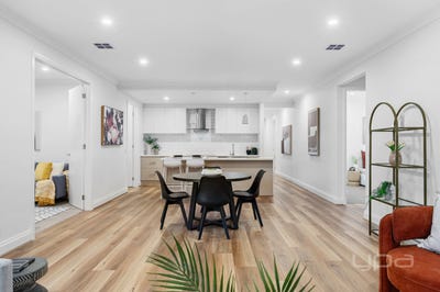 /international/au/11-ronald-street-maddingley-vic-151131576/