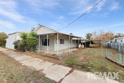 /international/au/52-matong-street-matong-nsw-148530308/