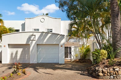 /international/au/100-cotlew-street-east-southport-qld-152206112/