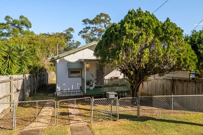 /international/au/55-chatham-street-margate-qld-148373448/