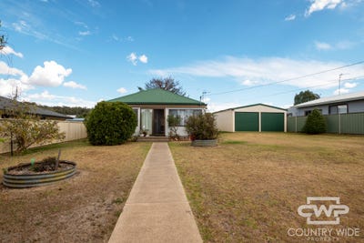 /international/au/13-thomas-street-glen-innes-nsw-151093668/