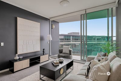 /international/au/10701-8-harbour-road-hamilton-qld-151466412/