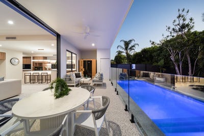 /international/au/4-landsborough-parade-golden-beach-qld-150898936/