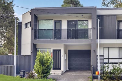 /international/au/17c-lomani-street-busby-nsw-151318332/