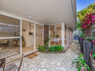 /international/au/1-15-cabot-court-merrimac-qld-151297356/