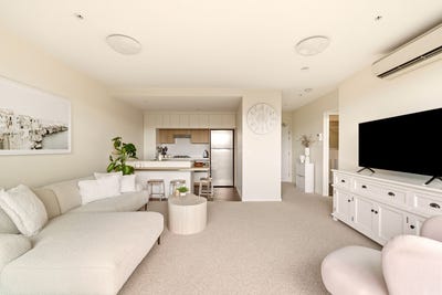 /international/au/50103-37b-harbour-road-hamilton-qld-151360040/