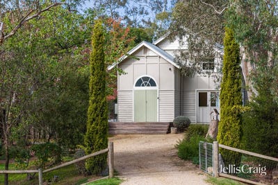 /international/au/138-victoria-road-harcourt-vic-151336792/