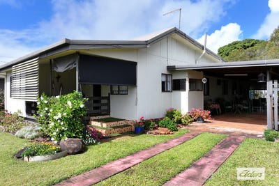 /international/au/13-marion-street-tolga-qld-151527440/