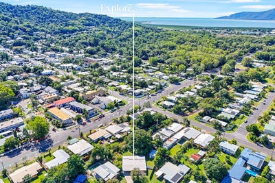 /international/au/8-compass-close-edge-hill-qld-148432672/