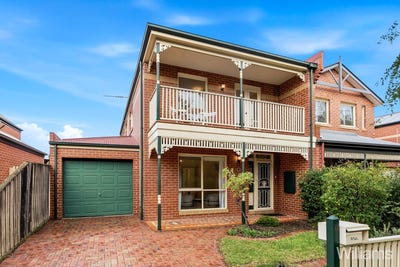 /international/au/11-bates-drive-williamstown-vic-151410260/