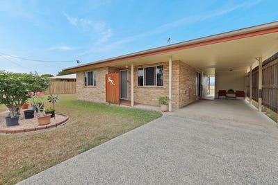 /international/au/1-ford-street-walkerston-qld-152678648/
