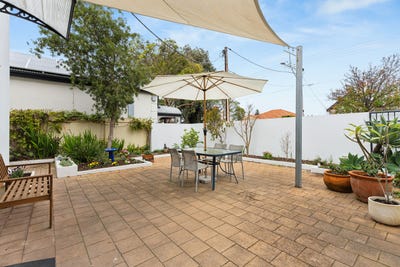 /international/au/1-28-hastings-street-glenelg-south-sa-151642600/